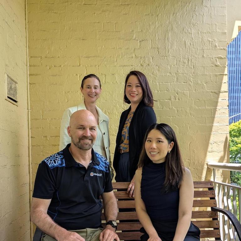 Chat with an Optometry Advisor